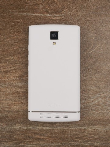 Обзор DEXP Ixion XL240 Triforce: четыре дюйма, восемь ядер
