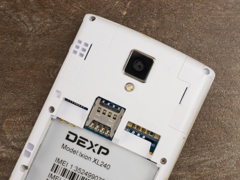 Обзор DEXP Ixion XL240 Triforce: четыре дюйма, восемь ядер
