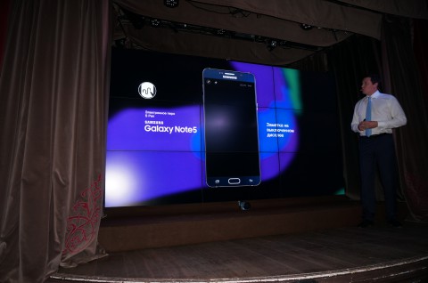 Samsung Galaxy Note 5 и Gear S2 вышли в России