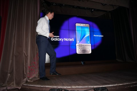 Samsung Galaxy Note 5 и Gear S2 вышли в России