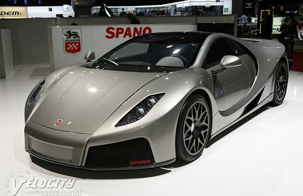 Spano от GTA Motor. Хотя испанская компания GTA Motor знаменита за разработку технологий для машин Формулы-1, про их суперкар Spano мало кто знает. Всего было выпущено 99 экземпляров этого авто с корпусом из титана, углепластиков и кевлара. Двигатель V10 объёмом 8.3 литра и мощностью 820 л. с. способен разогнать Spano до почти 350 км/ч.